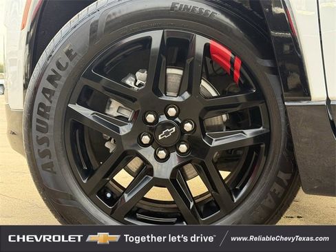 Certified 2022 Chevrolet Traverse Premier w/ Redline Edition image 11