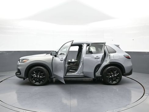 Certified 2024 Honda HR-V Sport image 41