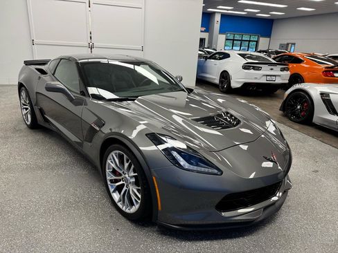 Used 2015 Chevrolet Corvette Z06 w/ 2LZ Preferred Equipment Group RWD image 34