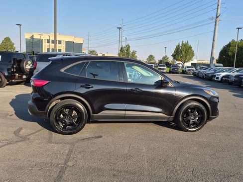 Used 2020 Ford Escape SE Sport AWD/4WD image 2