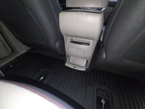 Used 2017 Kia Sedona LX w/ LX Essentials Premium Package FWD image 29