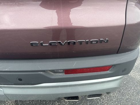 Used 2024 GMC Acadia Elevation image 12