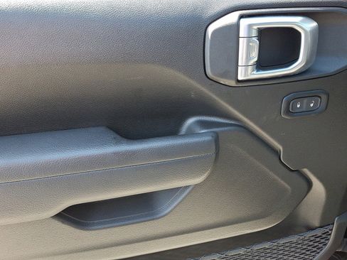 Certified 2025 Jeep Wrangler Sport image 12