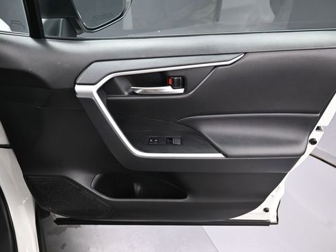 Certified 2024 Toyota RAV4 XLE w/ Convenience Package image 35