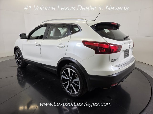 Used 2019 Nissan Rogue Sport SL w/ Premium Package AWD/4WD image 4
