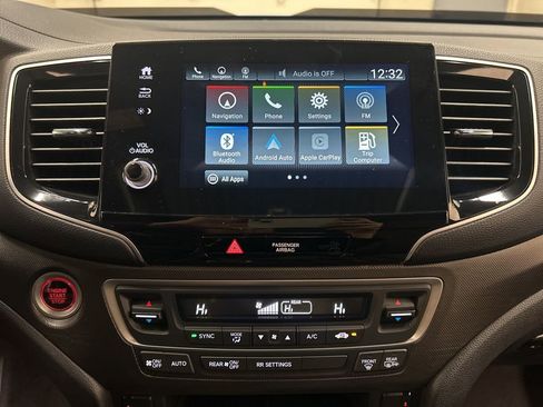 Used 2024 Honda Passport TrailSport image 25