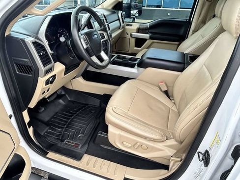 Used 2019 Ford F250 Lariat w/ Lariat Ultimate Package AWD/4WD image 14