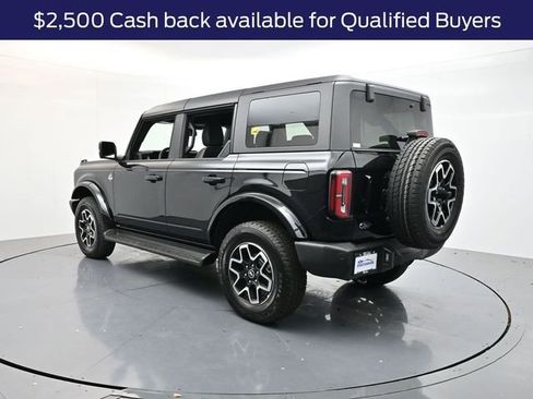 New 2025 Ford Bronco Outer Banks image 5