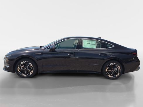 New 2026 Hyundai Sonata SEL FWD image 6