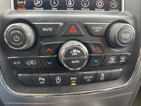 Used 2018 Jeep Grand Cherokee Limited w/ Luxury Group II image 29