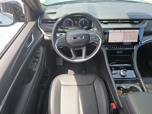 New 2026 Jeep Grand Cherokee L Limited AWD/4WD image 32