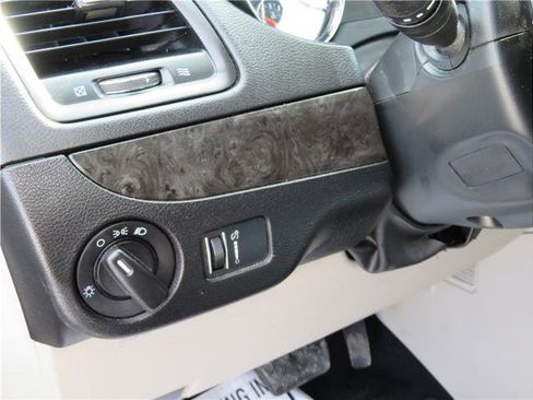 Used 2015 Dodge Grand Caravan SE w/ Quick Order Package 29E SE image 9