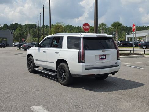 Used 2016 Cadillac Escalade Premium AWD/4WD image 8