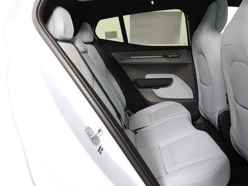 New 2026 Volvo EX30 Ultra image 11