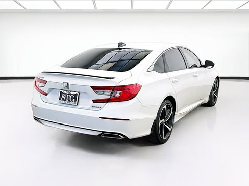 Used 2021 Honda Accord Sport image 4