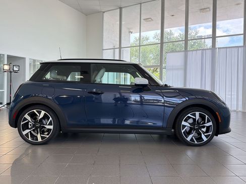 Used 2026 MINI Cooper S FWD image 8