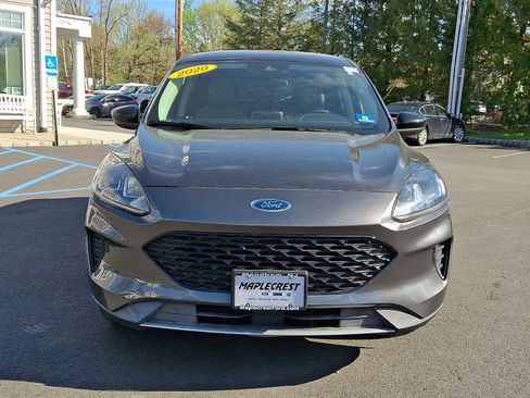 Used 2020 Ford Escape SE Sport image 2