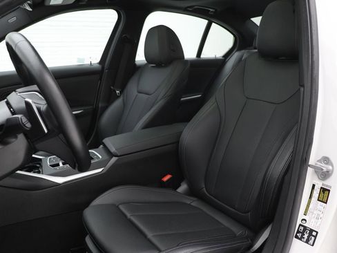 Used 2024 BMW 330i xDrive Sedan w/ Convenience Package image 16