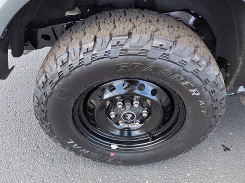 New 2026 Ford Bronco Big Bend w/ Black Diamond Package AWD/4WD image 9