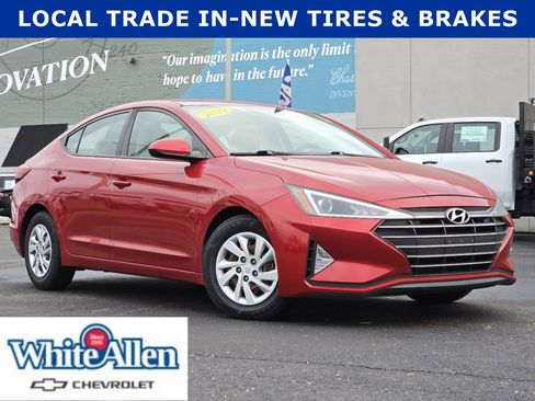 Used 2019 Hyundai Elantra SE image 1