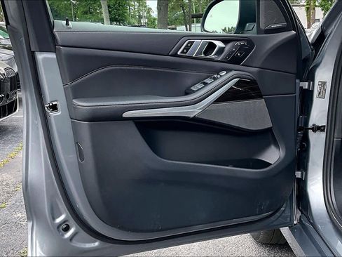Certified 2025 BMW X7 xDrive40i w/ Premium Package AWD/4WD image 22