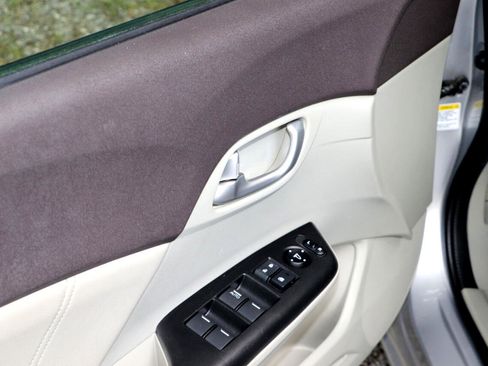 Used 2012 Honda Civic EX-L image 7