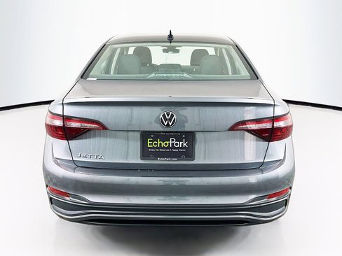Used 2024 Volkswagen Jetta S image 7