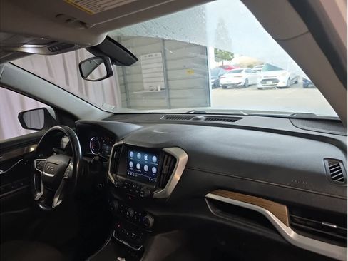 Used 2018 GMC Terrain SLE w/ Driver Convenience Package image 12