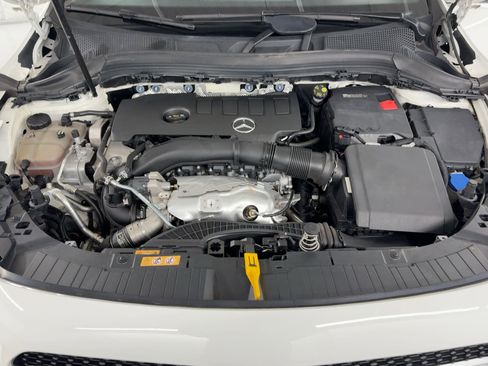 Used 2023 Mercedes-Benz GLA 250 image 32