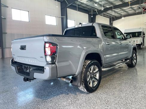 Used 2018 Toyota Tacoma Limited image 26
