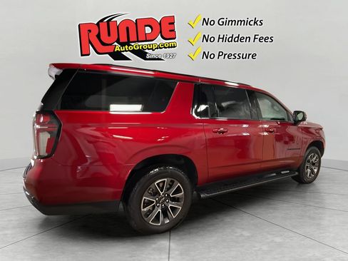 Used 2023 Chevrolet Suburban Z71 w/ Luxury Package AWD/4WD image 6