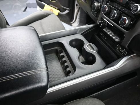 Used 2019 RAM 1500 Big Horn AWD/4WD image 38