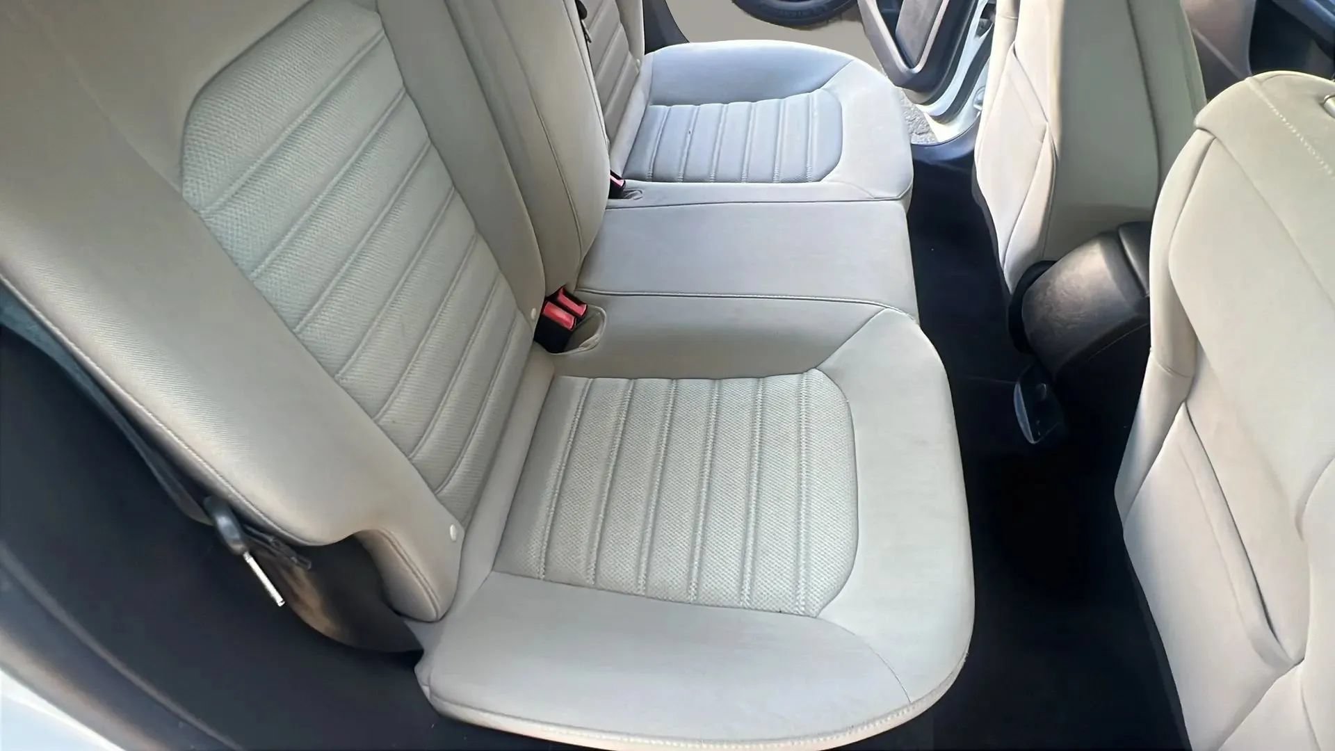 Used 2018 Ford Fusion S FWD image 19