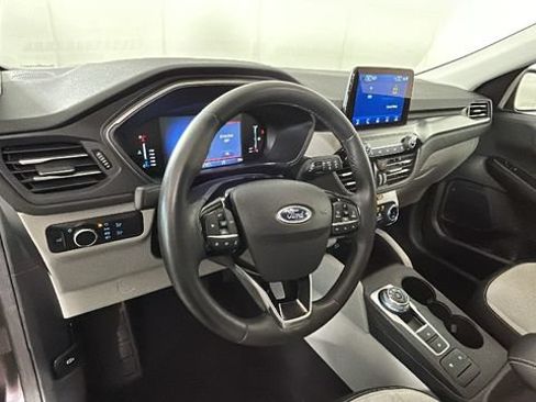 Used 2023 Ford Escape Active AWD/4WD image 14