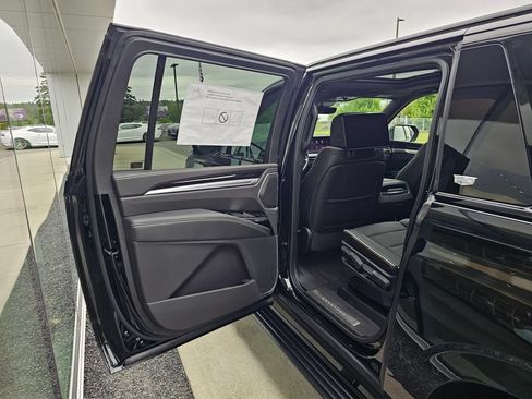New 2026 Cadillac Escalade ESV Sport w/ Touring Package AWD/4WD image 16