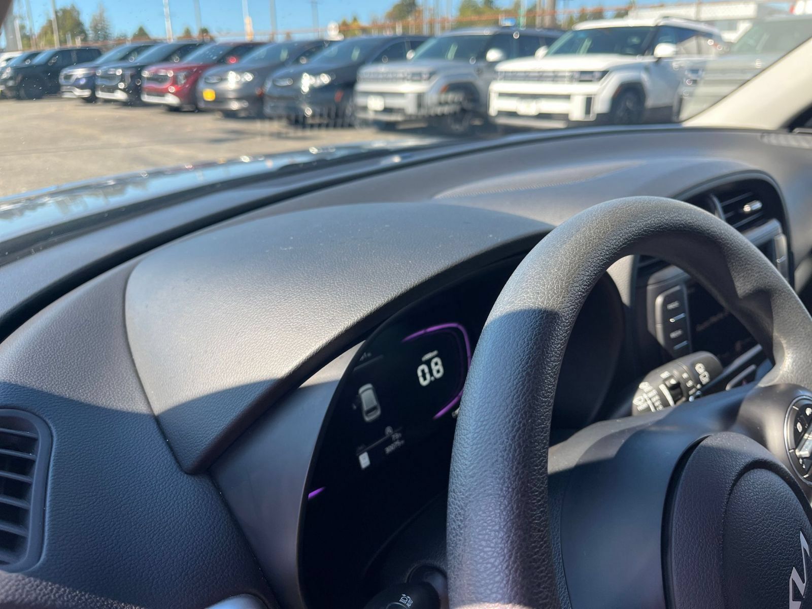 Used 2025 Kia Soul LX w/ LX Technology Package FWD image 33