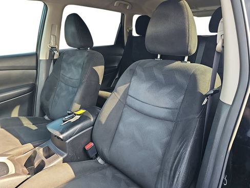 Used 2015 Nissan Rogue SV FWD image 15
