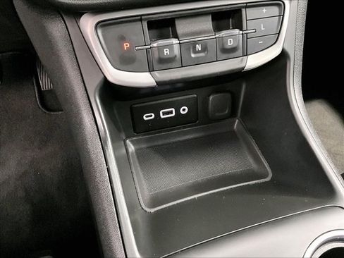 Used 2023 GMC Terrain SLE FWD image 26