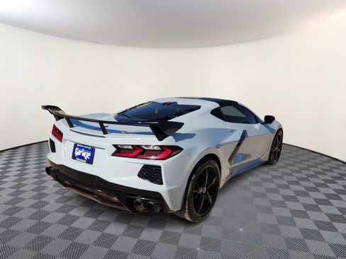 Used 2022 Chevrolet Corvette Stingray Premium Cpe w/ Z51 Performance Package image 4