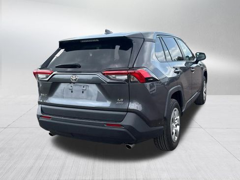 Used 2023 Toyota RAV4 LE AWD/4WD image 7