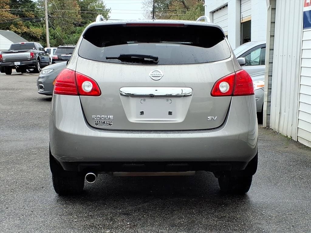 Used 2012 Nissan Rogue SV w/ Premium Pkg FWD image 4