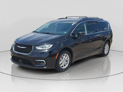 Used 2022 Chrysler Pacifica Touring-L