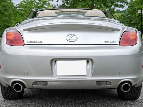 Used 2005 Lexus SC 430 Convertible RWD image 7