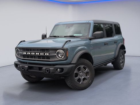 Used 2022 Ford Bronco Black Diamond AWD/4WD image 2