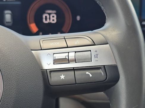 Used 2025 Hyundai Kona SEL FWD image 22