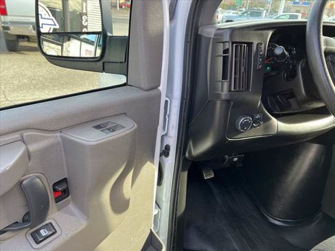 Used 2020 Chevrolet Express 2500 w/ Driver Convenience Package RWD image 9