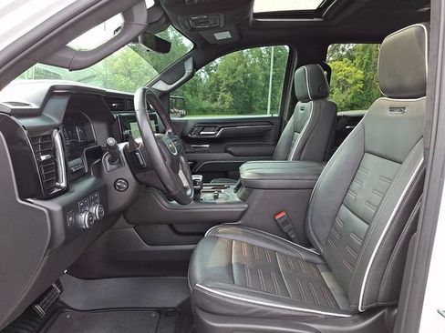 Used 2024 GMC Sierra 1500 AT4X AWD/4WD image 14