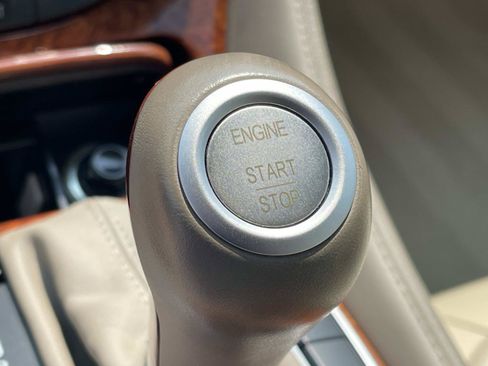 Used 2005 Mercedes-Benz SL 600 image 30
