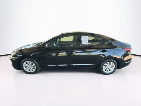 Used 2019 Hyundai Elantra SE w/ Cargo Package FWD image 4