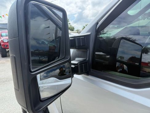 Used 2012 Ford F250 XL w/ XL Value Pkg image 18